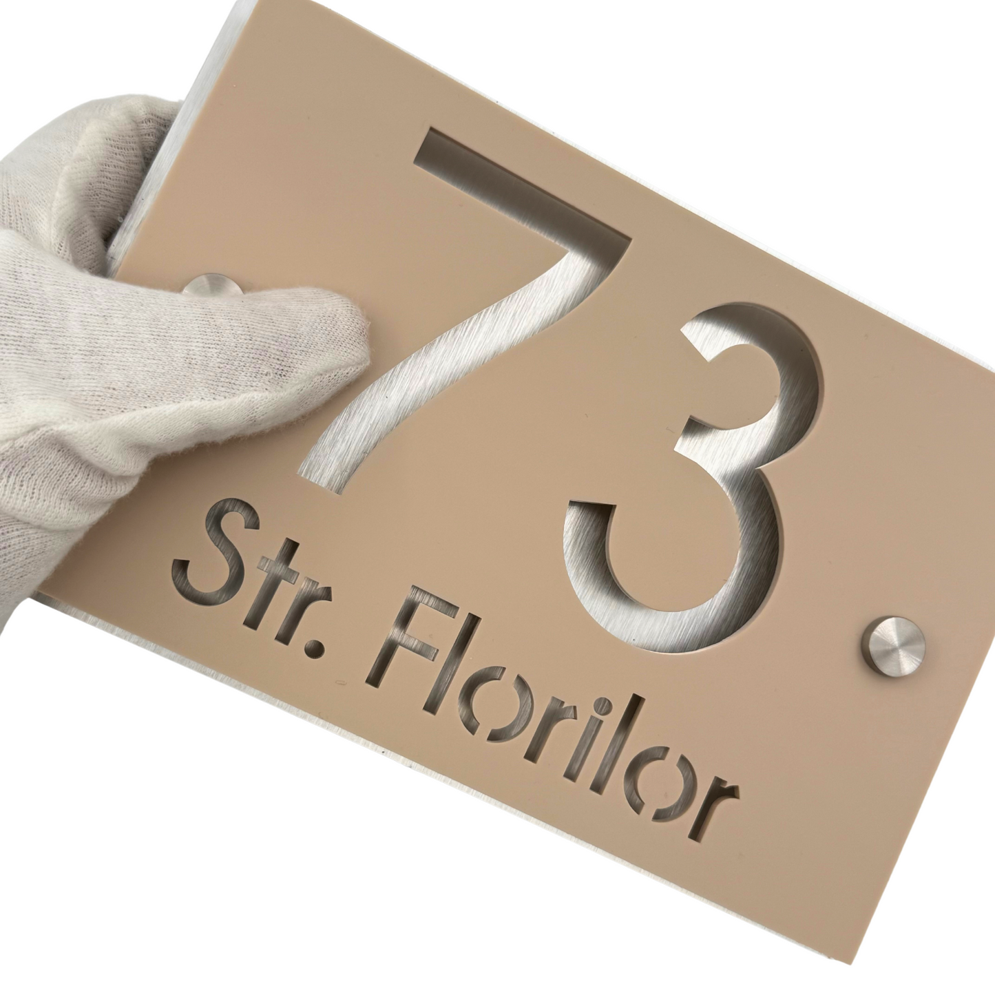 PREMIUM HOUSE NUMBER - Cream colour Satin Aluminium Pearly 2 Spacers Silver - 20×13 cm