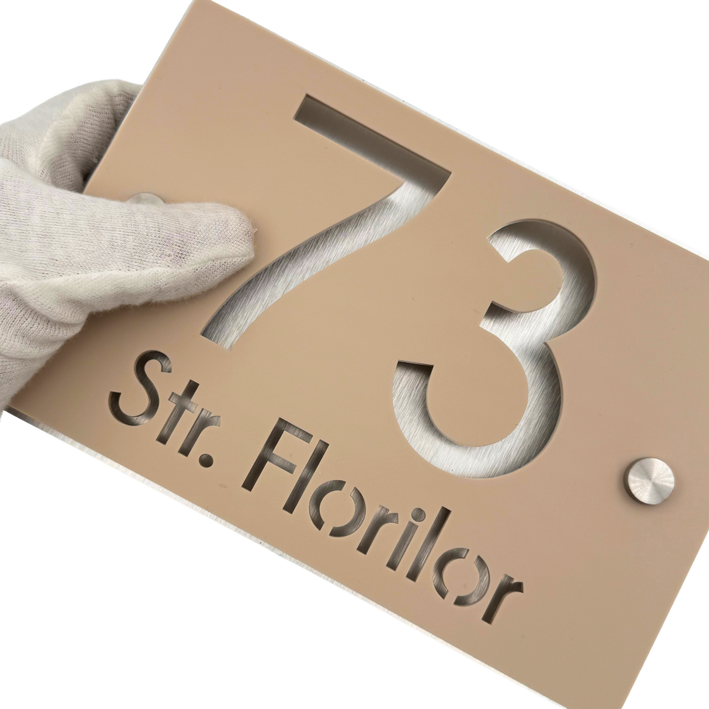 PREMIUM HOUSE NUMBER - Cream colour Satin Aluminium Pearly 2 Spacers Silver - 20×13 cm