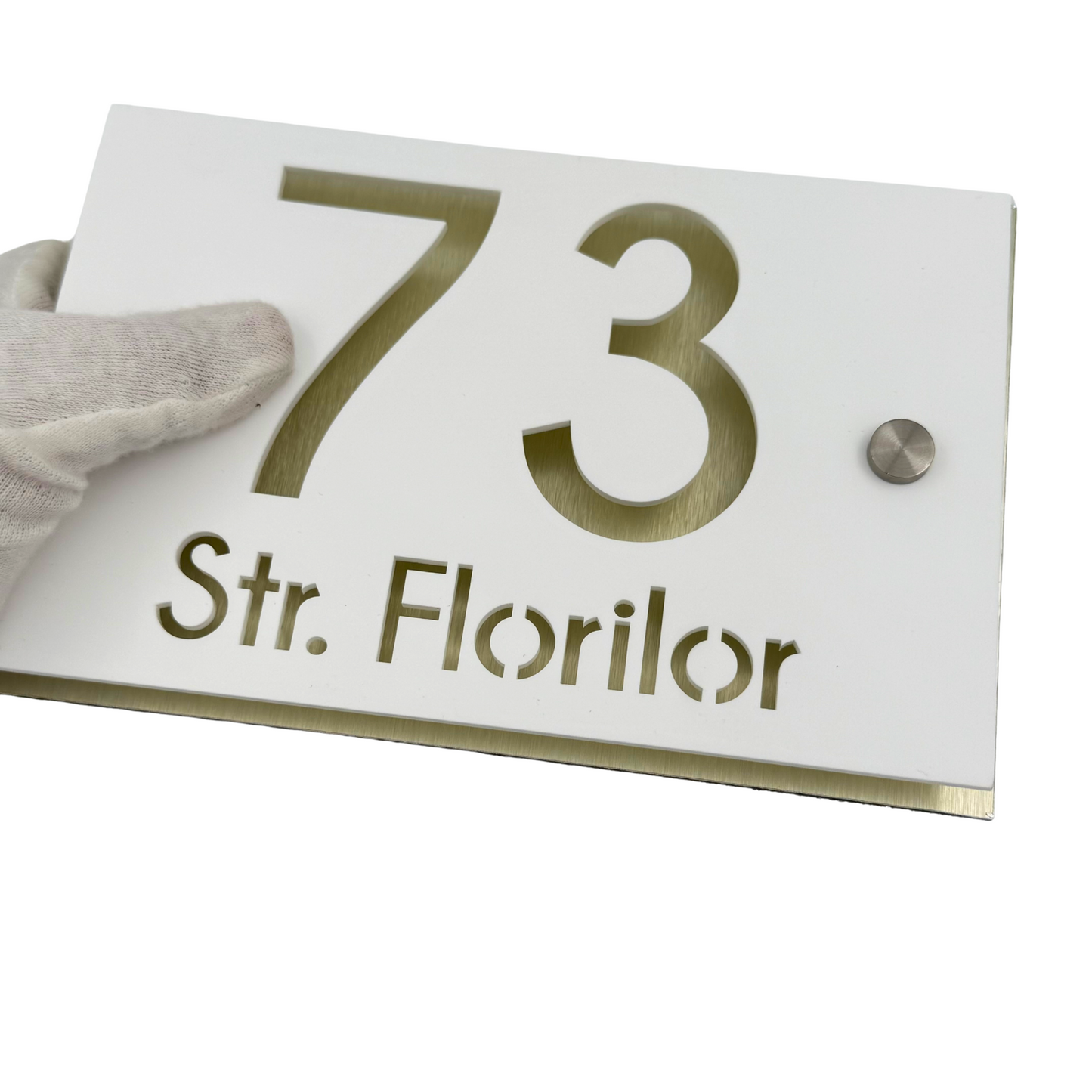 PREMIUM HOUSE NUMBER - White Satin Aluminium Pearly Gold 2 Spacers Silver - 20×13 cm