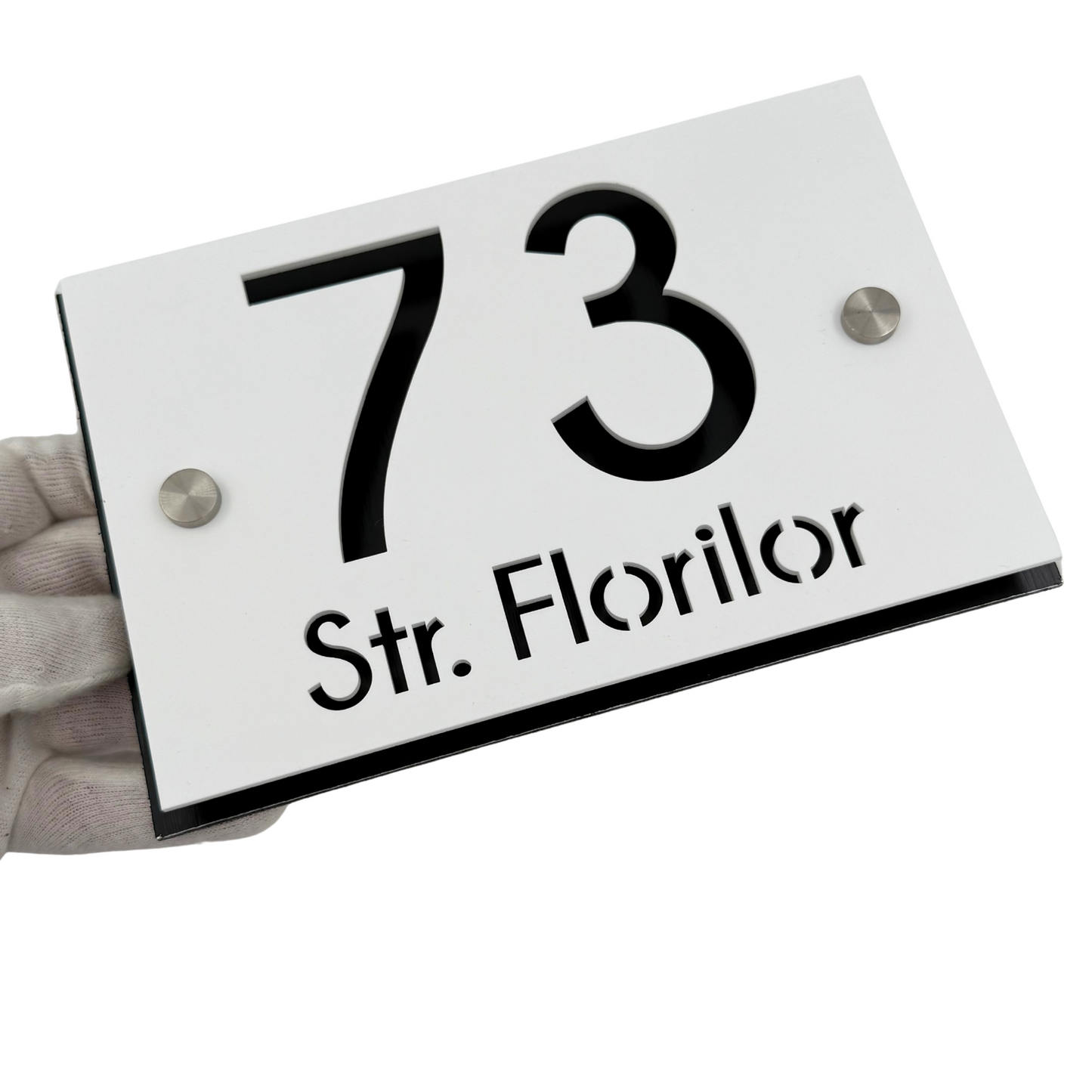 PREMIUM HOUSE NUMBER - White Satin Aluminium Pearly Black 2 Spacers Silver - 20×13 cm
