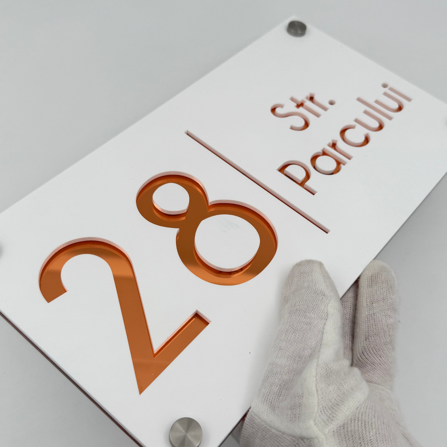 PREMIUM HOUSE NUMBER - White Satin Copper Mirror 4 Spacers Silver - 28×15 cm
