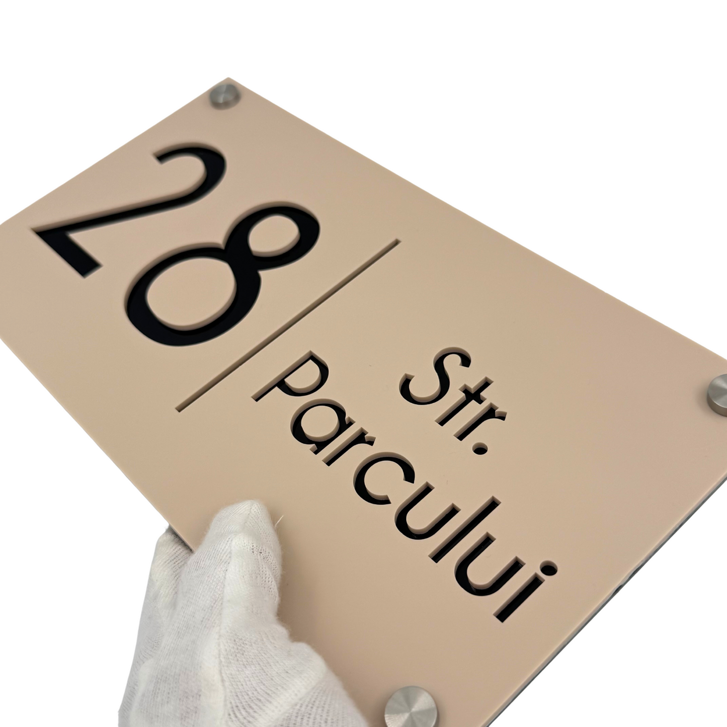 PREMIUM HOUSE NUMBER - Cream colour Satin Black Mirror 4 Spacers Silver - 28×15 cm