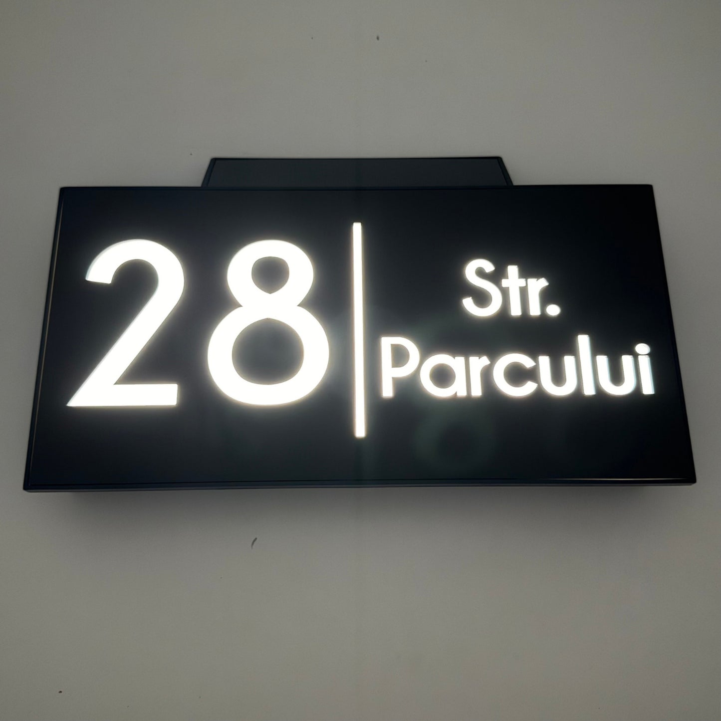 PREMIUM HOUSE NUMBER - Brown Satin Solar Led Case - 30×15 cm