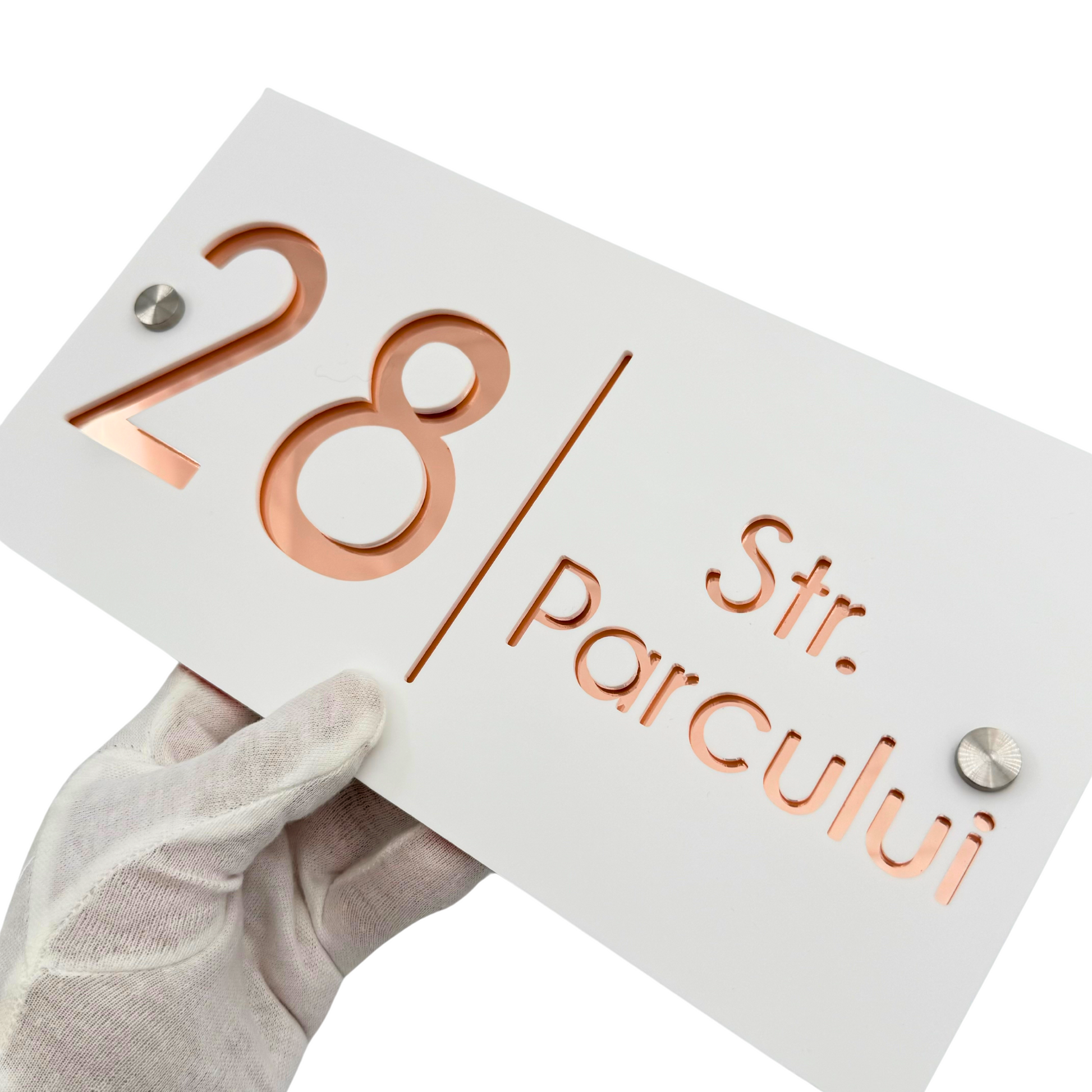 PREMIUM HOUSE NUMBER - White Satin Roze Silver Mirror 2 Spacers Silver - 28×15 cm