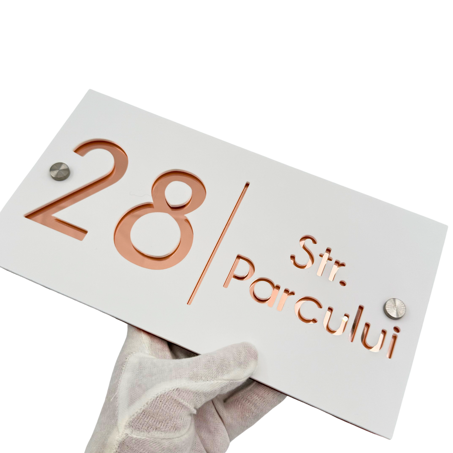 PREMIUM HOUSE NUMBER - White Satin Roze Silver Mirror 2 Spacers Silver - 28×15 cm