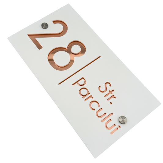 PREMIUM HOUSE NUMBER - White Satin Roze Silver Mirror 2 Spacers Silver - 28×15 cm