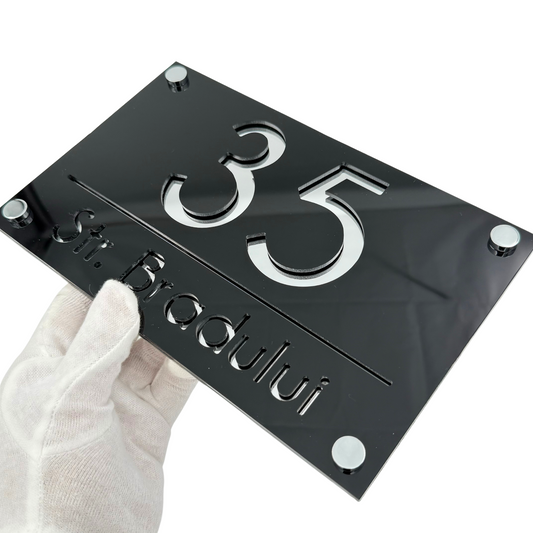 PREMIUM HOUSE NUMBER - Glossy Black Silver Mirror 4 Spacers Silver - 24×15 cm