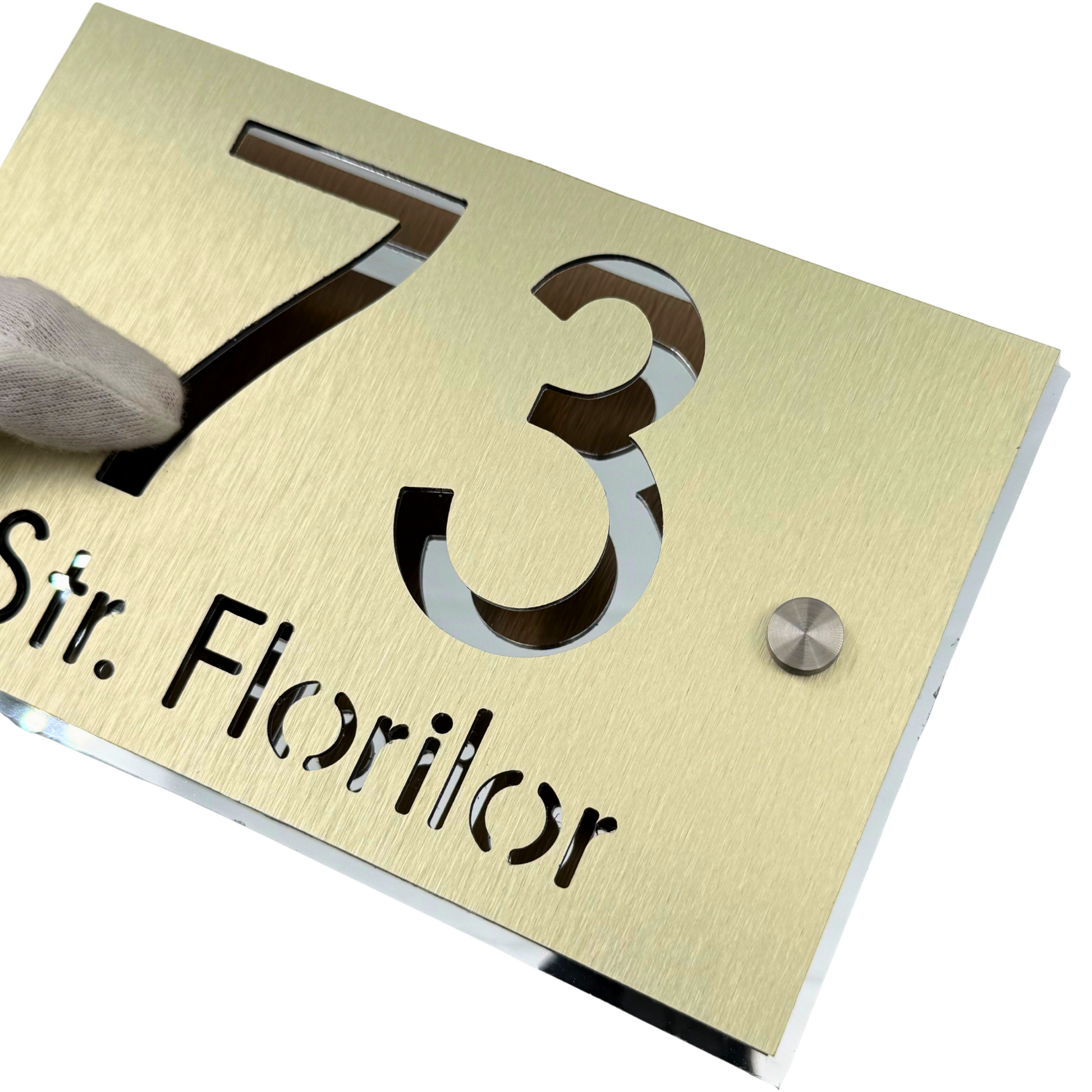 PREMIUM HOUSE NUMBER - Aluminium Pearly Gold Aluminium Silver Mirror 2 Spacers Silver - 20×13 cm