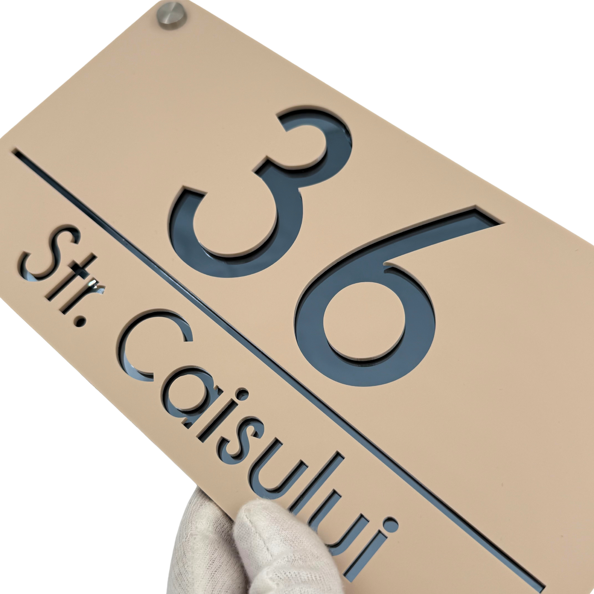 PREMIUM HOUSE NUMBER - Cream colour Satin Anthracite Grey Mirror 4 Spacers Silver - 28×15 cm