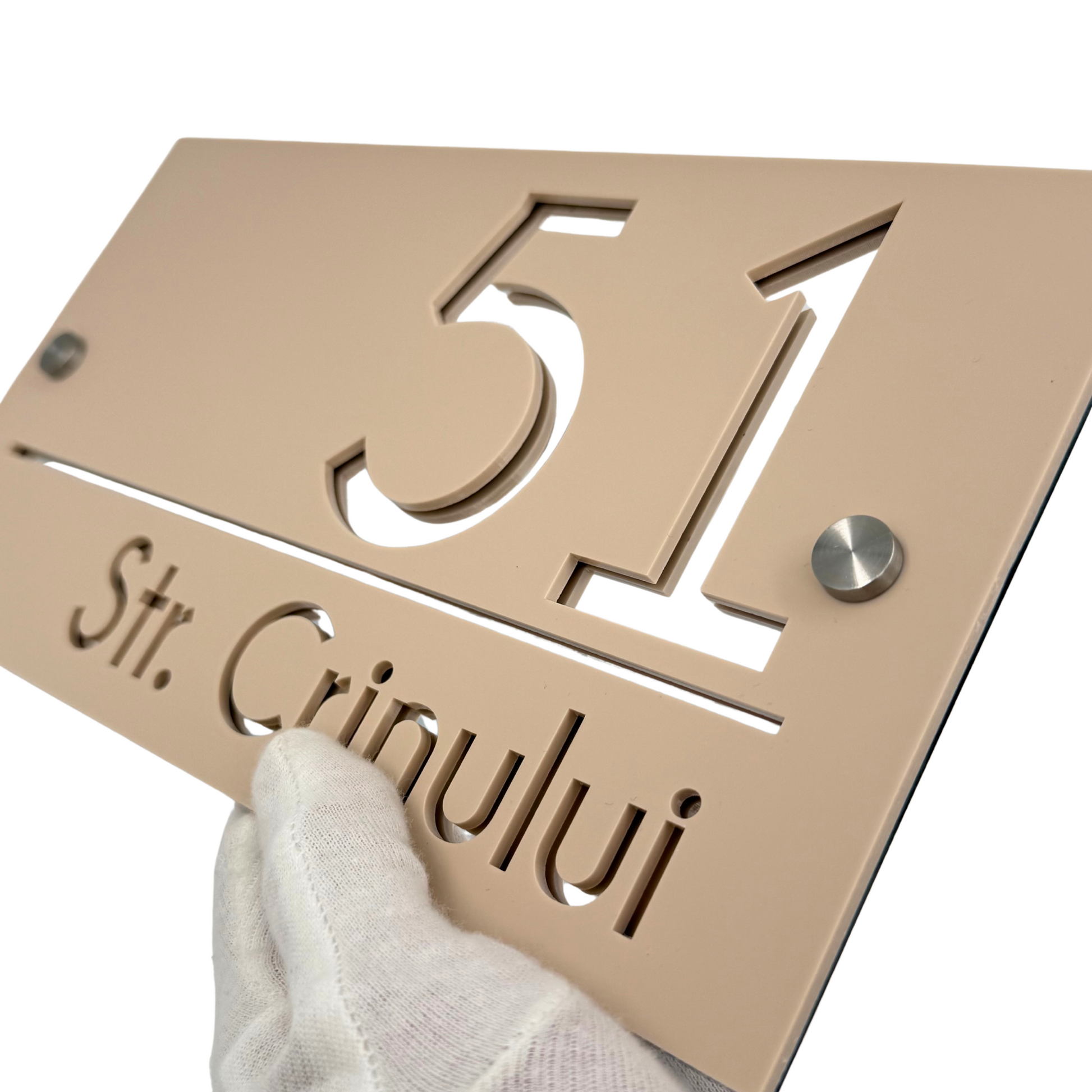 PREMIUM HOUSE NUMBER - Cream colour Satin Silver Mirror 2 Spacers Silver - 28×15 cm