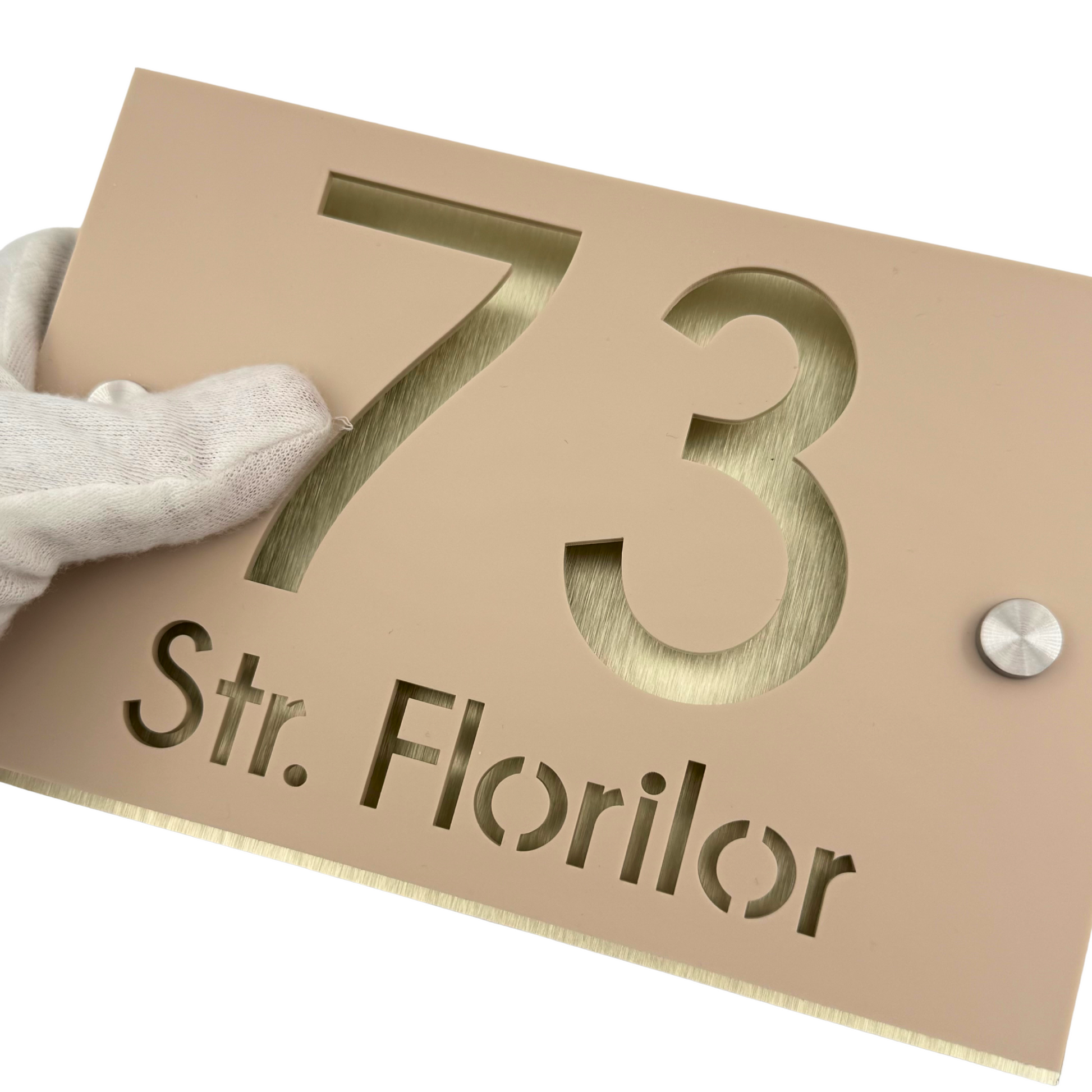 PREMIUM HOUSE NUMBER - Cream colour Satin Aluminium Pearly Gold 2 Spacers Silver - 20×13 cm