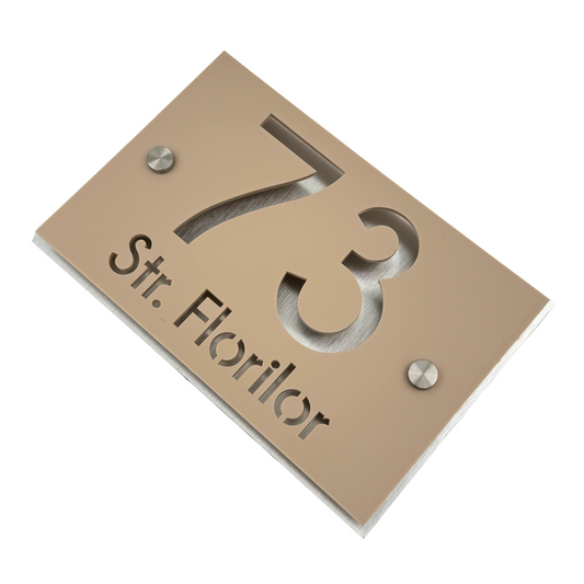 PREMIUM HOUSE NUMBER - Cream colour Satin Aluminium Pearly 2 Spacers Silver - 20×13 cm