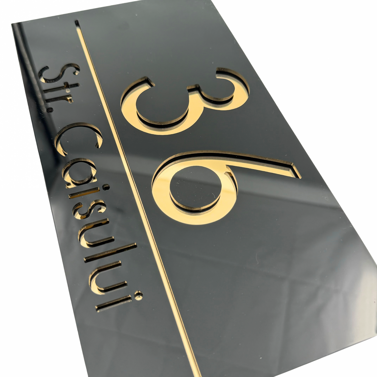 PREMIUM HOUSE NUMBER - Glossy Black Gold Mirror - 28×15 cm