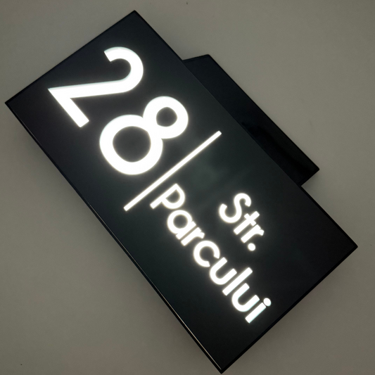 PREMIUM HOUSE NUMBER - Satin Grey Caseta Led Solar - 30×15 cm
