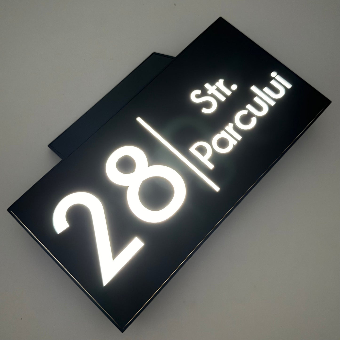 PREMIUM HOUSE NUMBER - Brown Satin Solar Led Case - 30×15 cm